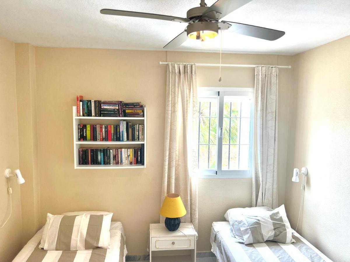 Fabulous Vacation In A 2 Bedroom Townhouse With 2 Terraces Overlooking The Sea, Suitable For 6 People 3 Swimming Pools Tennis And 200 Mts From The Sea El Faro Exterior foto
