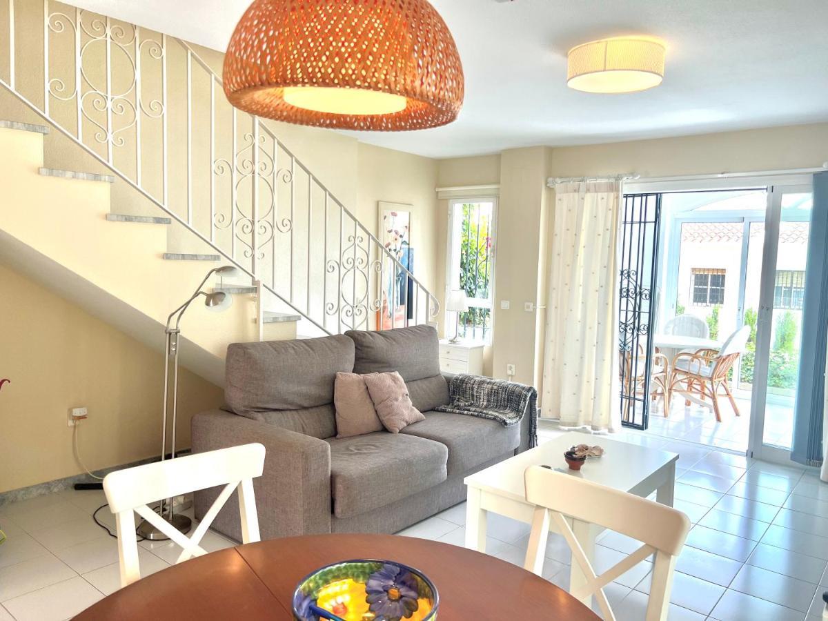 Fabulous Vacation In A 2 Bedroom Townhouse With 2 Terraces Overlooking The Sea, Suitable For 6 People 3 Swimming Pools Tennis And 200 Mts From The Sea El Faro Exterior foto