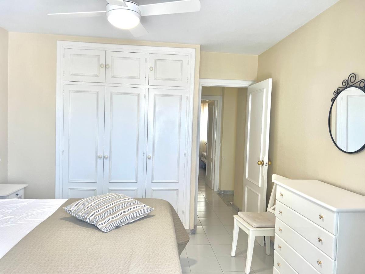 Fabulous Vacation In A 2 Bedroom Townhouse With 2 Terraces Overlooking The Sea, Suitable For 6 People 3 Swimming Pools Tennis And 200 Mts From The Sea El Faro Exterior foto