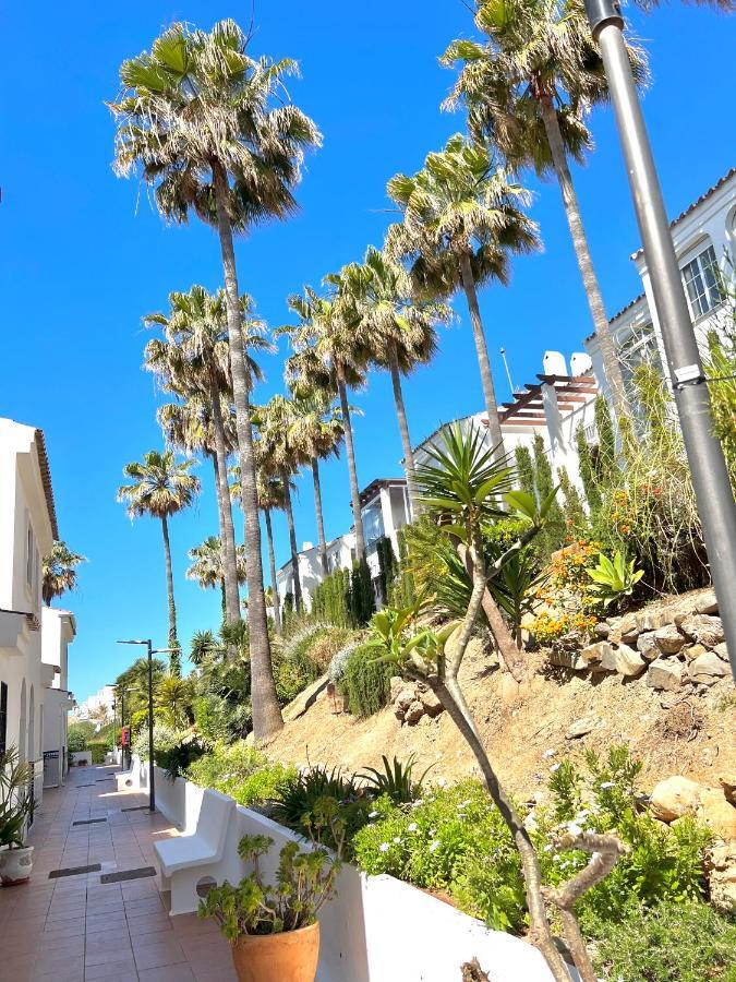 Fabulous Vacation In A 2 Bedroom Townhouse With 2 Terraces Overlooking The Sea, Suitable For 6 People 3 Swimming Pools Tennis And 200 Mts From The Sea El Faro Exterior foto
